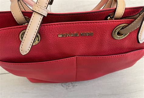 michael kors tasche koralle|Michael Kors discontinued satchels.